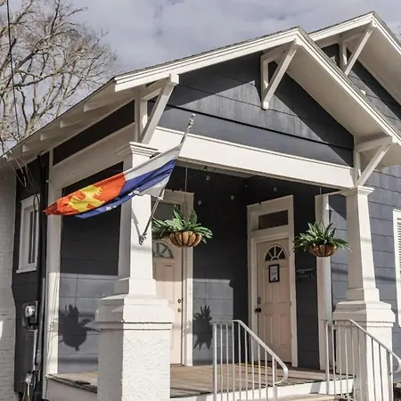 Work Crew Haven: Spacious Corporate Lodging