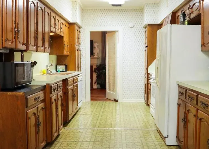 Work Crew Haven: Spacious Corporate Hébergement de vacances Lafayette