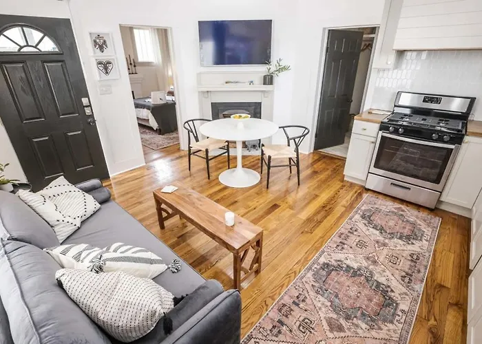 Work Crew Haven: Spacious Corporate Hébergement de vacances